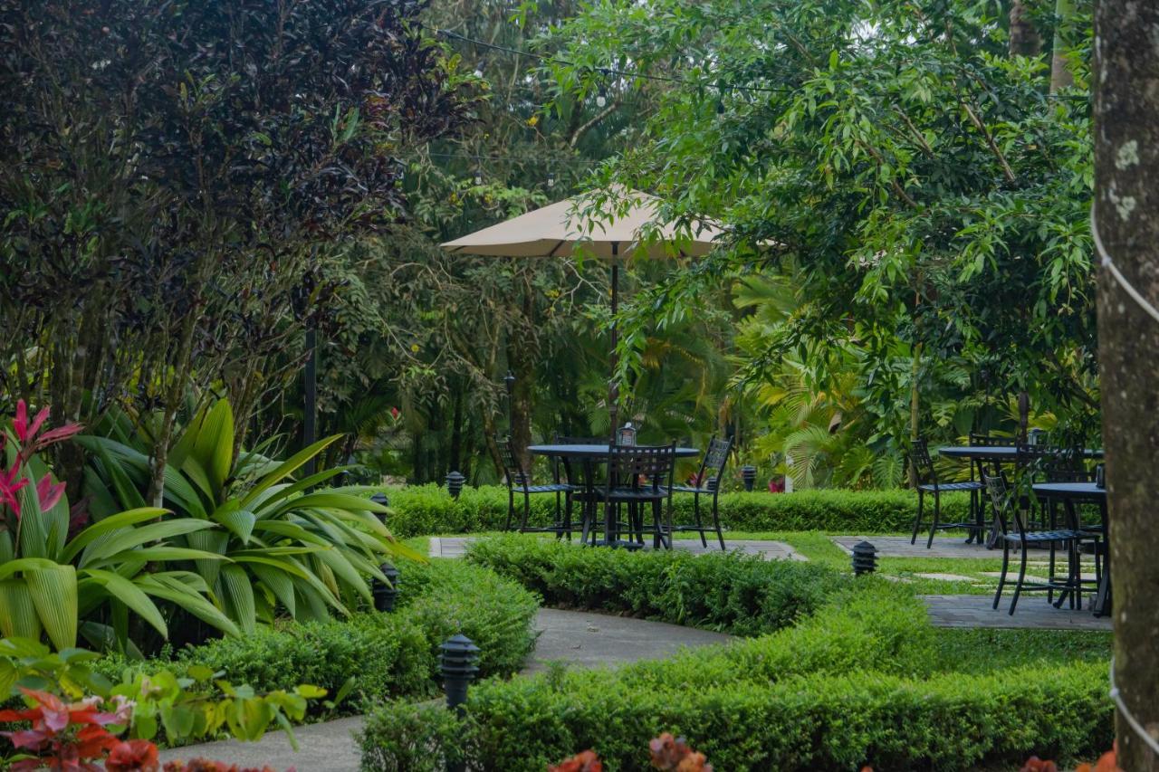 Hotel Lomas Del Volcan Ла Фортуна Экстерьер фото